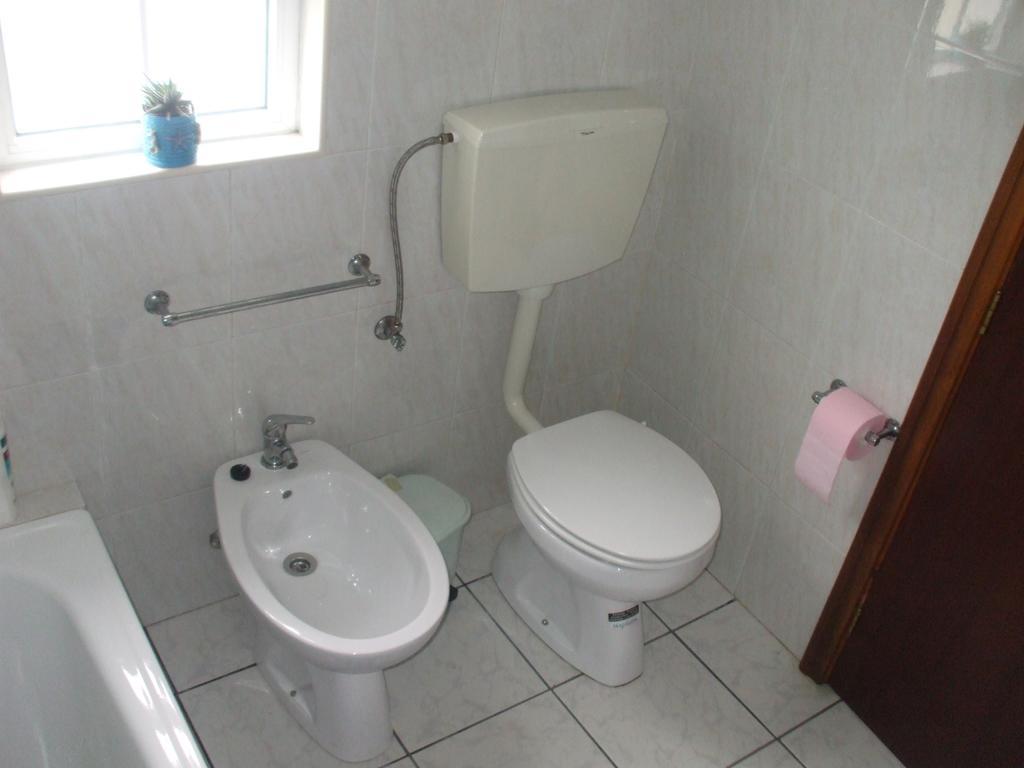 Adega Do Batista Villa Calheta  Room photo